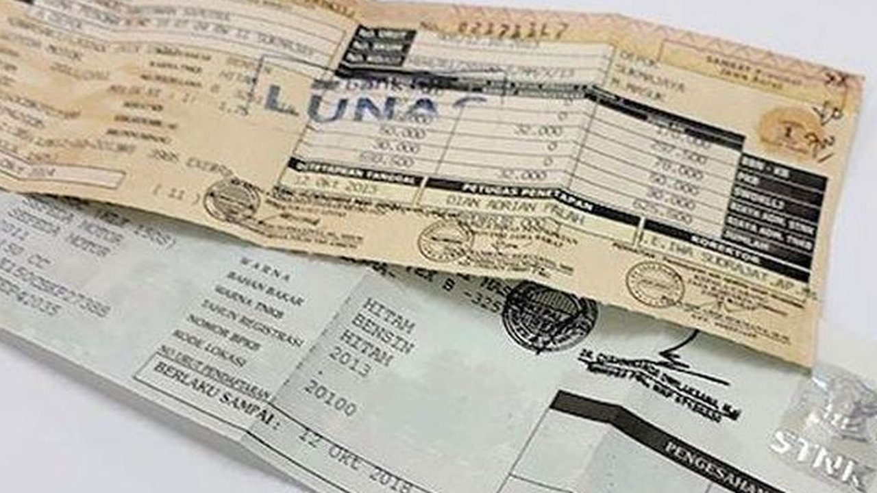 Panduan lengkap cek pajak motor di STNK dan layanan digital, istilah pajak, tarif progresif, dan tips cek online.