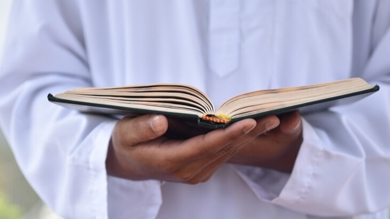 Kata-kata untuk Guru Ngaji yang Menyentuh Hati