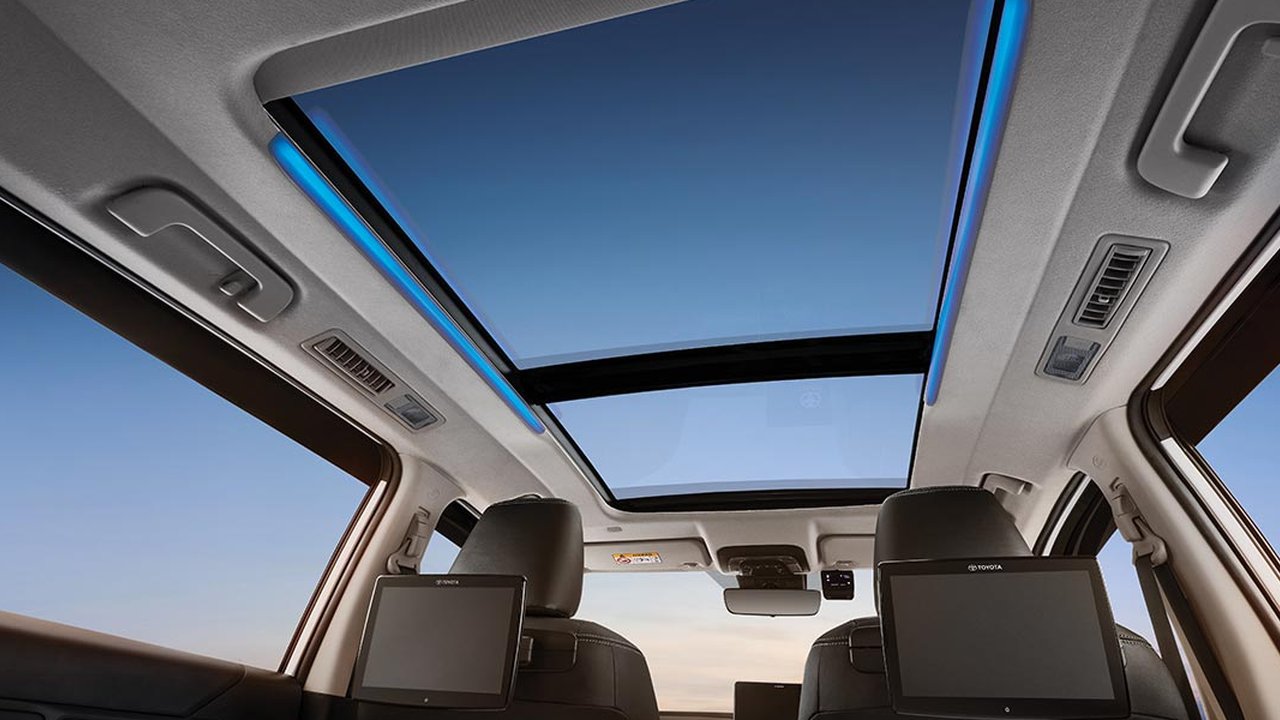 Ingin Punya Mobil Toyota dengan Sunroof? Simak Pilihan Modelnya. (Source: Toyota)
