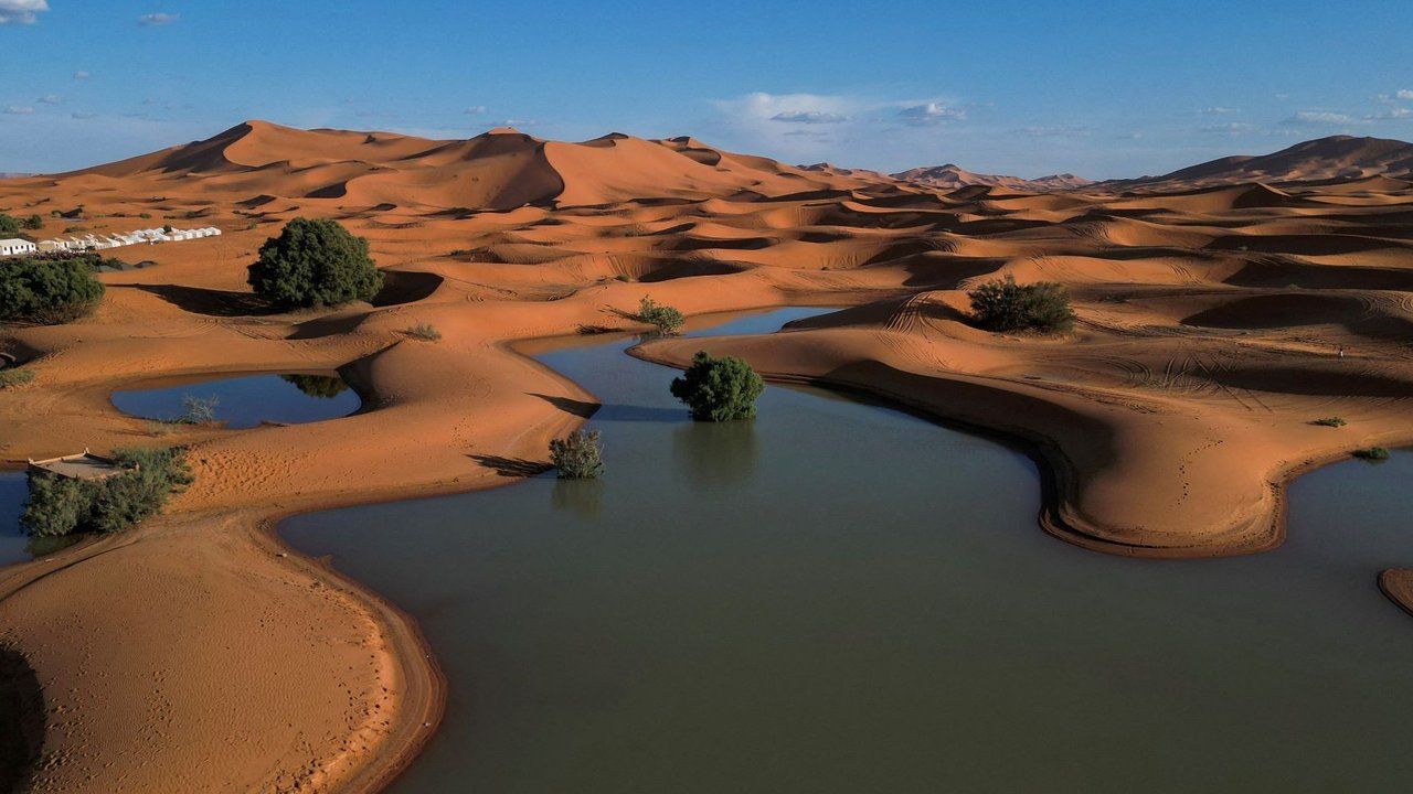 Penampakan Gurun Sahara Dilanda Banjir Langka.