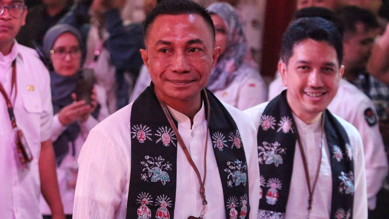 Dharma Pongrekun-Kun Wardana maju sebagai calon independen pada Pemilihan Gubernur Jakarta 2024. (Liputan6.com/Angga Yuniar)