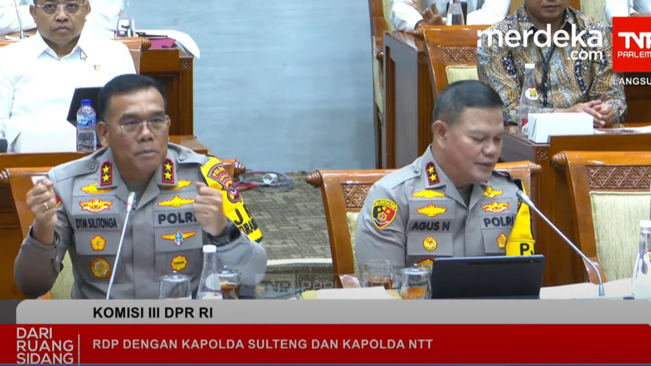 Kapolda NTT Irjen Daniel Tahi Silitonga dengan Ipda Rudy Soik