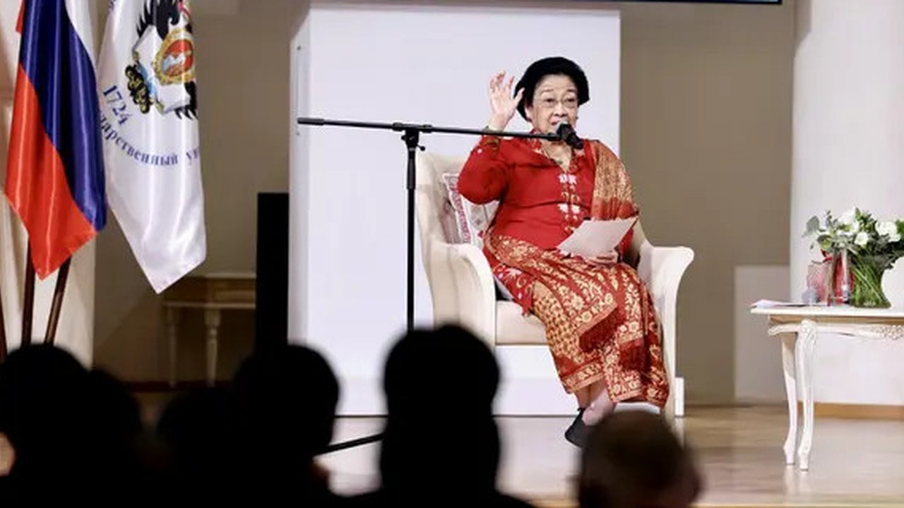 Presiden Kelima RI Megawati Soekarnoputri berkunjung ke Imam Bukhari International Scientific Research Center. (Foto: Dokumentasi PDIP).