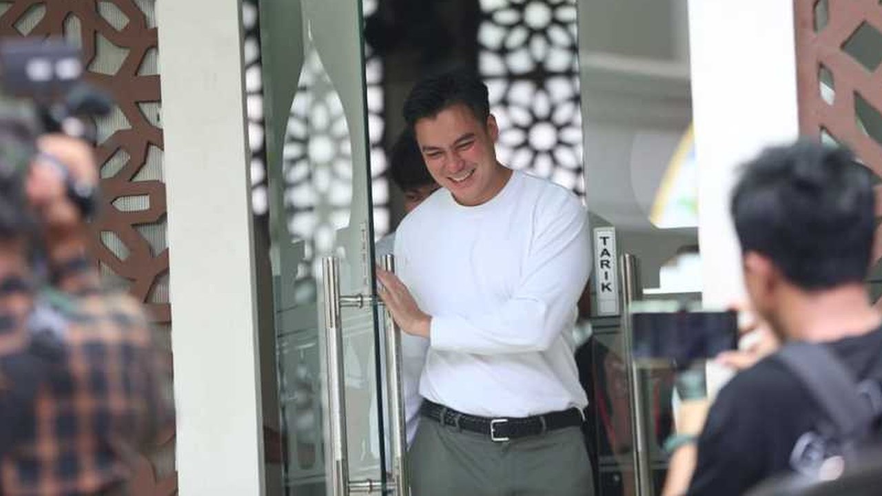 Dalam proses perceraiannya, Baim mengaku memiliki bukti yang menunjukkan adanya dugaan perselingkuhan yang dilakukan Paula dengan salah satu teman dekatnya.