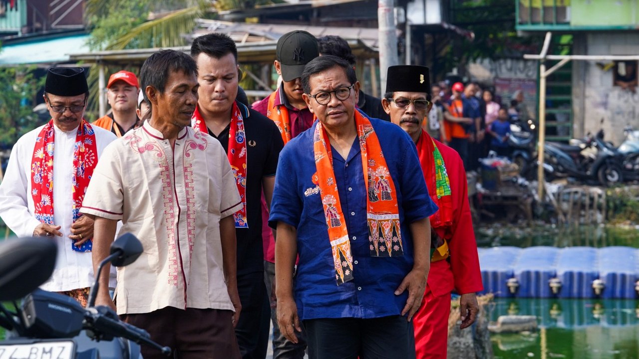 Pramono Anung menghadiri acara Nyalain Pram di Kampung Apung