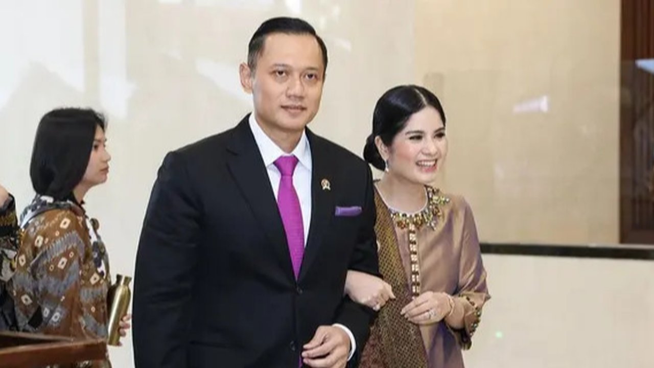Potret Annisa Pohan Pakai Kebaya ketika Dampingi AHY. (Sumber: Instagram/annisayudhoyono)