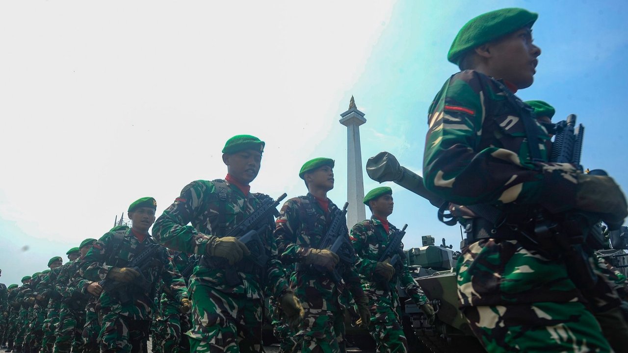 Panglima TNI Jenderal TNI Agus Subiyanto meresmikan Batalyon Penyangga Daerah Rawan di lapangan silang Monas, Jakarta, Rabu (2/10/2024).