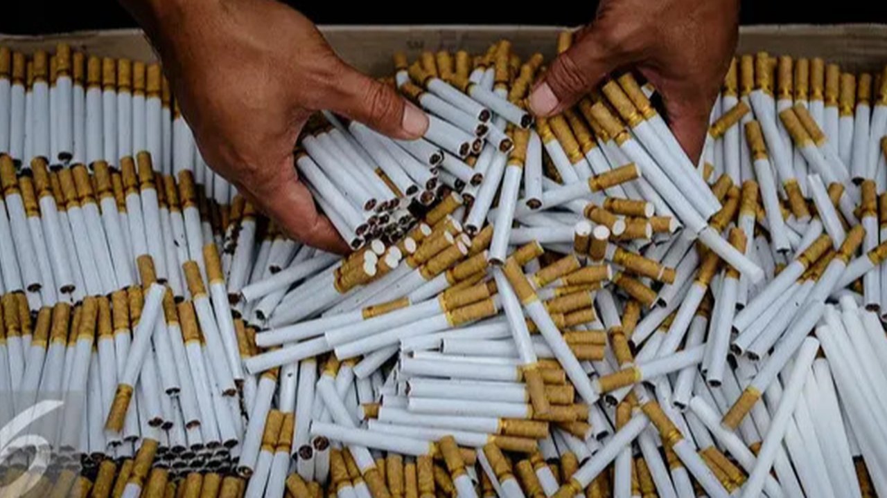 Sejak 2012, pemerintah Australia mewajibkan bungkus polos pada rokok di negeri itu. (Sumber Toronto Sun)