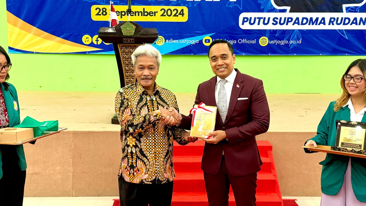 Wakil Ketua BKSAP DPR RI periode 2019-2024 Putu Supadma Rudana