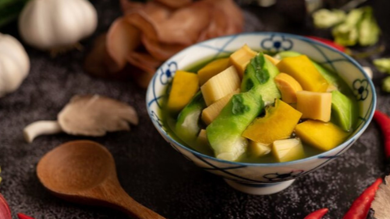 Masak Sayur Sederhana yang Bantu Turunkan Tensi Tinggi, Cobain Resep Ini