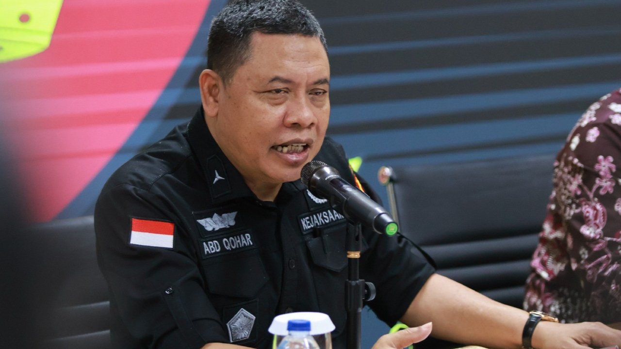 Kejagung menetapkan ZR mantan pejabat MA sebagai tersangka dalam kasus permufakatan jahat suap dan gratifikasi dengan temuan uang Rp920 miliar dan emas 51 Kg