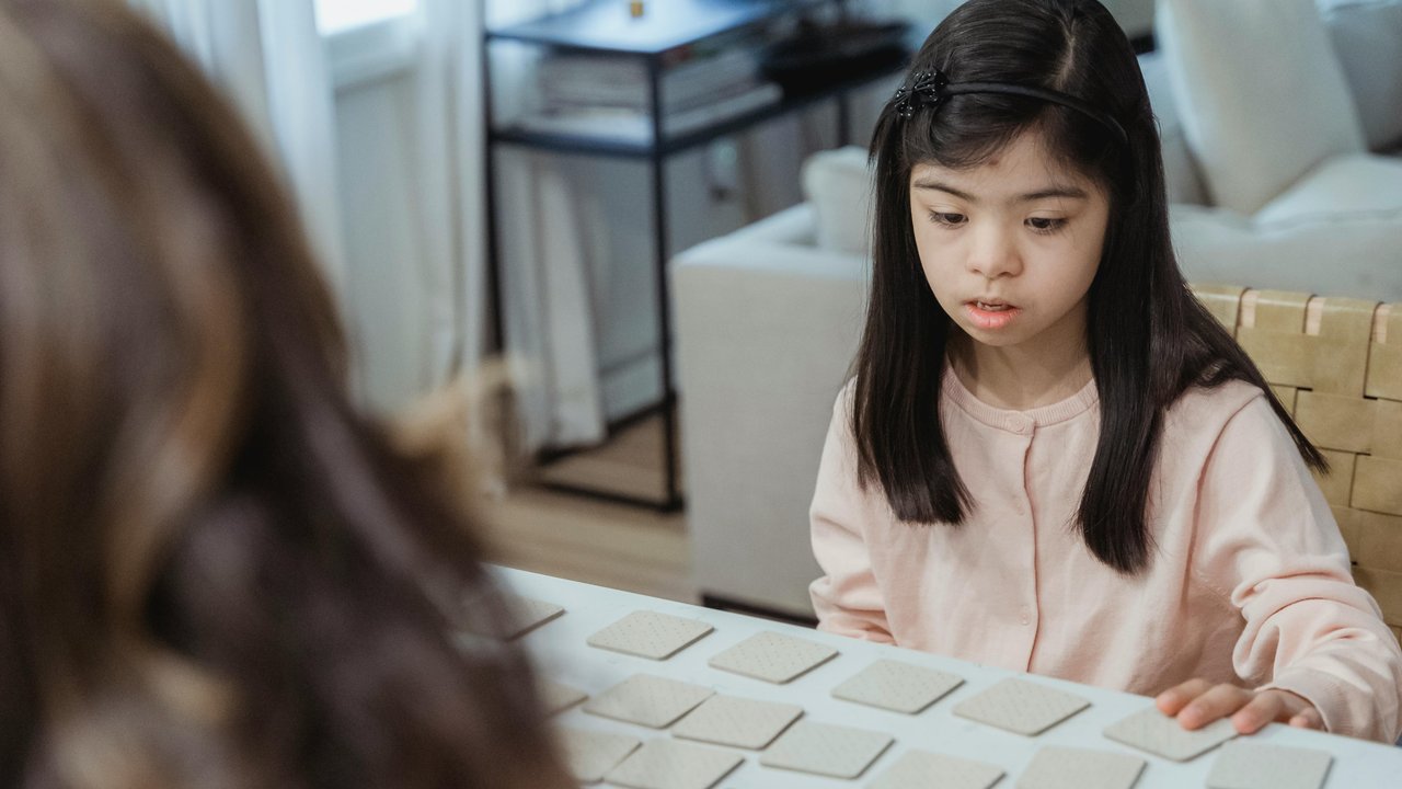 Gangguan Perkembangan Anak: Mengenali Autisme dan ADHD Sejak Dini