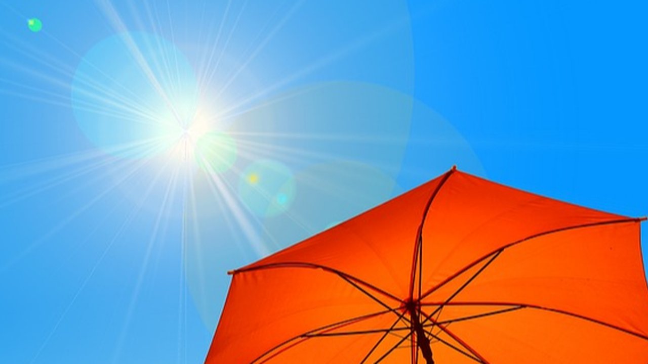 INFOGRAFIS: Penyebab Suhu Panas di Indonesia