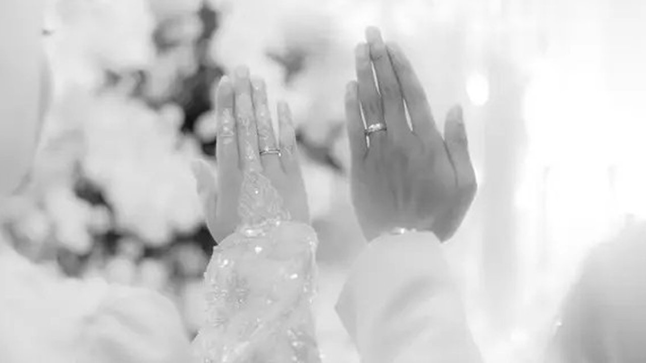 Potret Pernikahan Gus Zizan dan Kamila Asy Syifa. (Sumber: Instagram/zannnsrn)