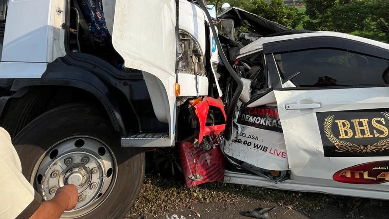 Korban Selamat Ceritakan Kronologi Kecelakaan Maut Kru TV One di Tol Pemalang