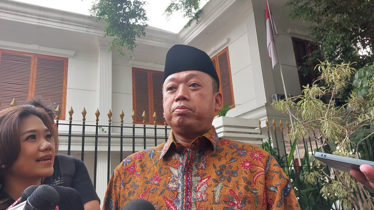 Presiden terpilih Prabowo Subianto memanggil Nusron Wahid ke kediamannya di Jalan Kertanegara, Kebayoran Baru, Jakarta pada hari ini, Senin (14/10/2024).
