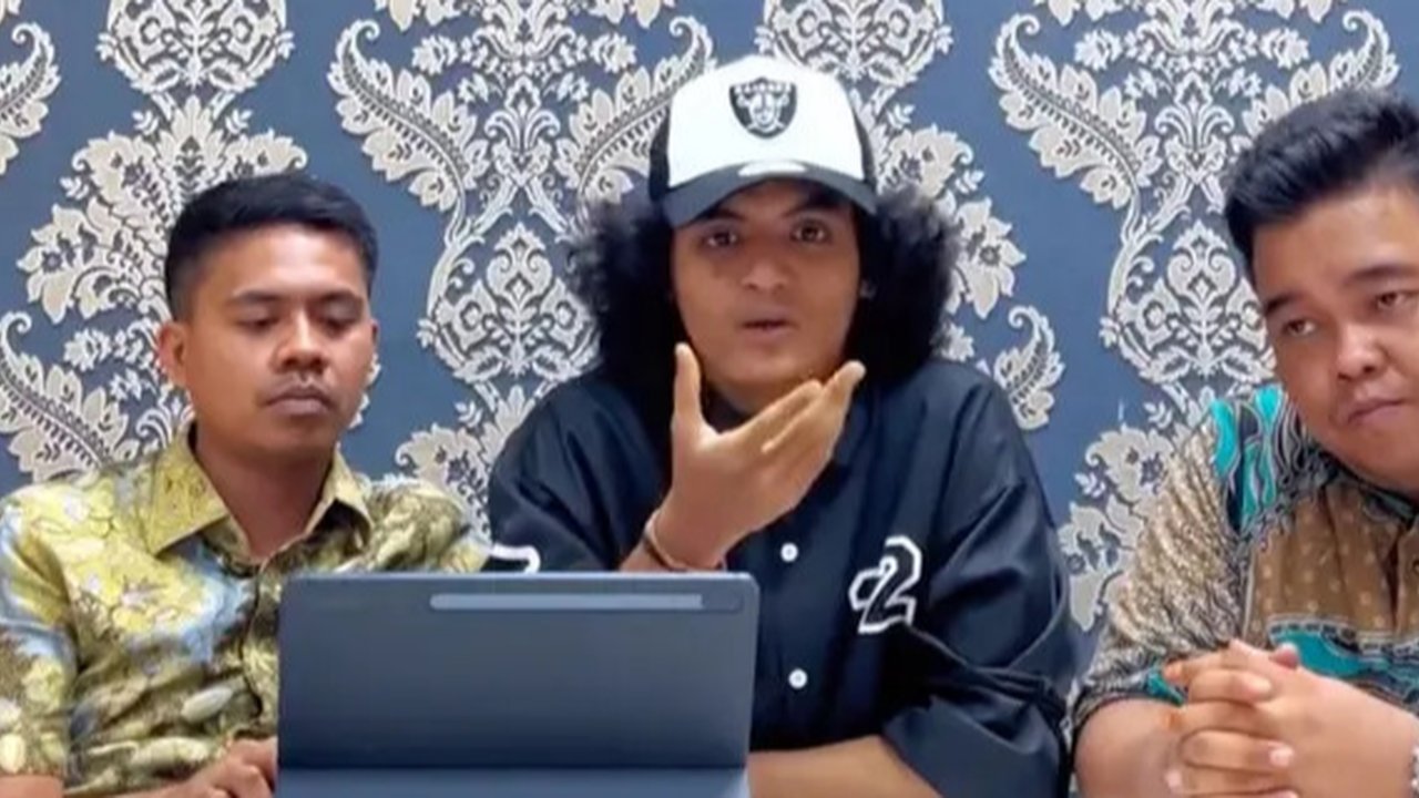 Vadel Badjideh Minta Penundaan Pemeriksaan karena Sakit, Begini Respon Kakak Nikita Mirzani