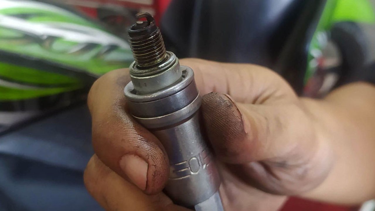 Intip Harga Busi Motor 2024, Pilih yang Sesuai Agar Performa Mesin Tetap Optimal!