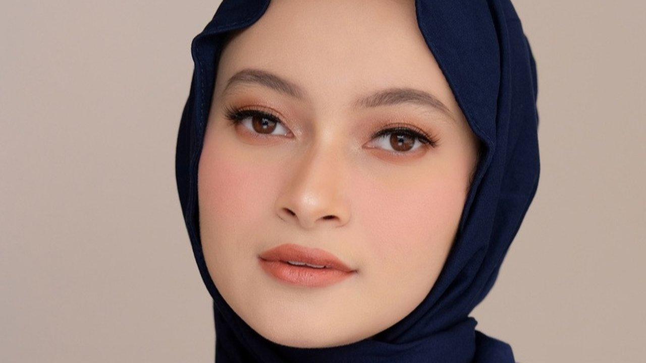 Valda yang berasal dari Purwokerto, Jawa Tengah ini diketahui sudah kenal dengan Reza Zakarya pada sebuah acara di tahun 2018.