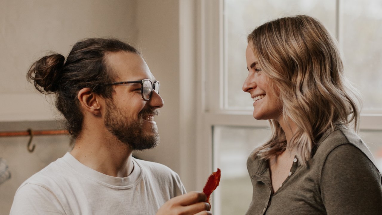 60 Tebak-Tebakan Gombal yang Romantis, Cocok untuk Bahan PDKT