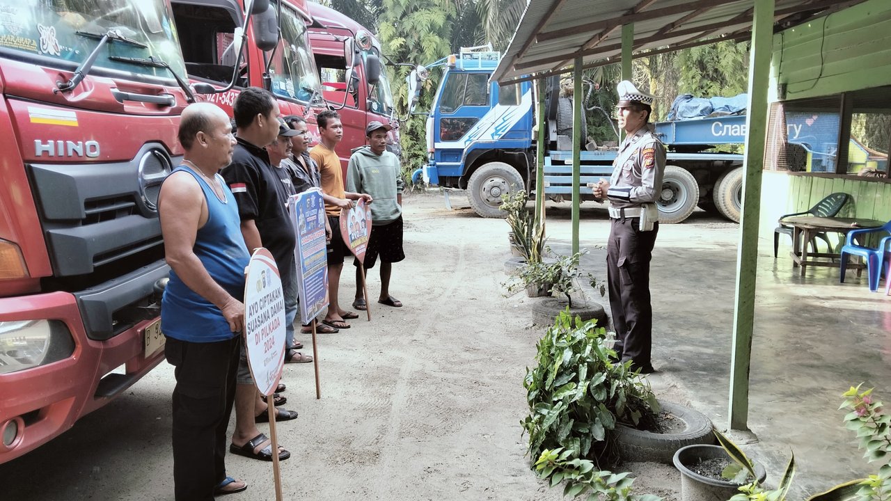 Polisi datangi sopir truk kontainer
