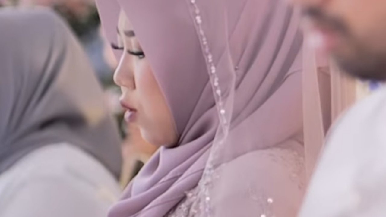 Kiky Saputri Gelar Acara Pengajian 4 Bulan Kehamilan, Dekorasi Tempat Cantik Dipenuhi Bunga-bunga