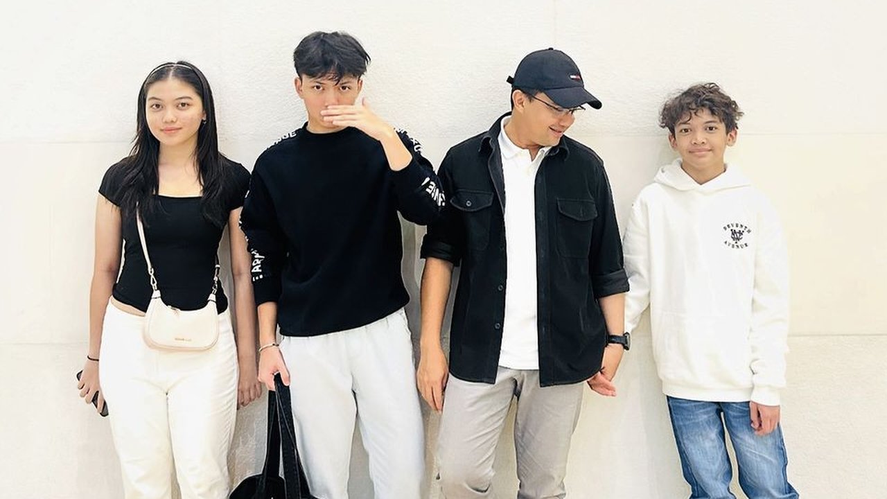 7 Potret Anak Sahrul Gunawan Kini, Sudah Pada Besar - Ganteng dan Cantik