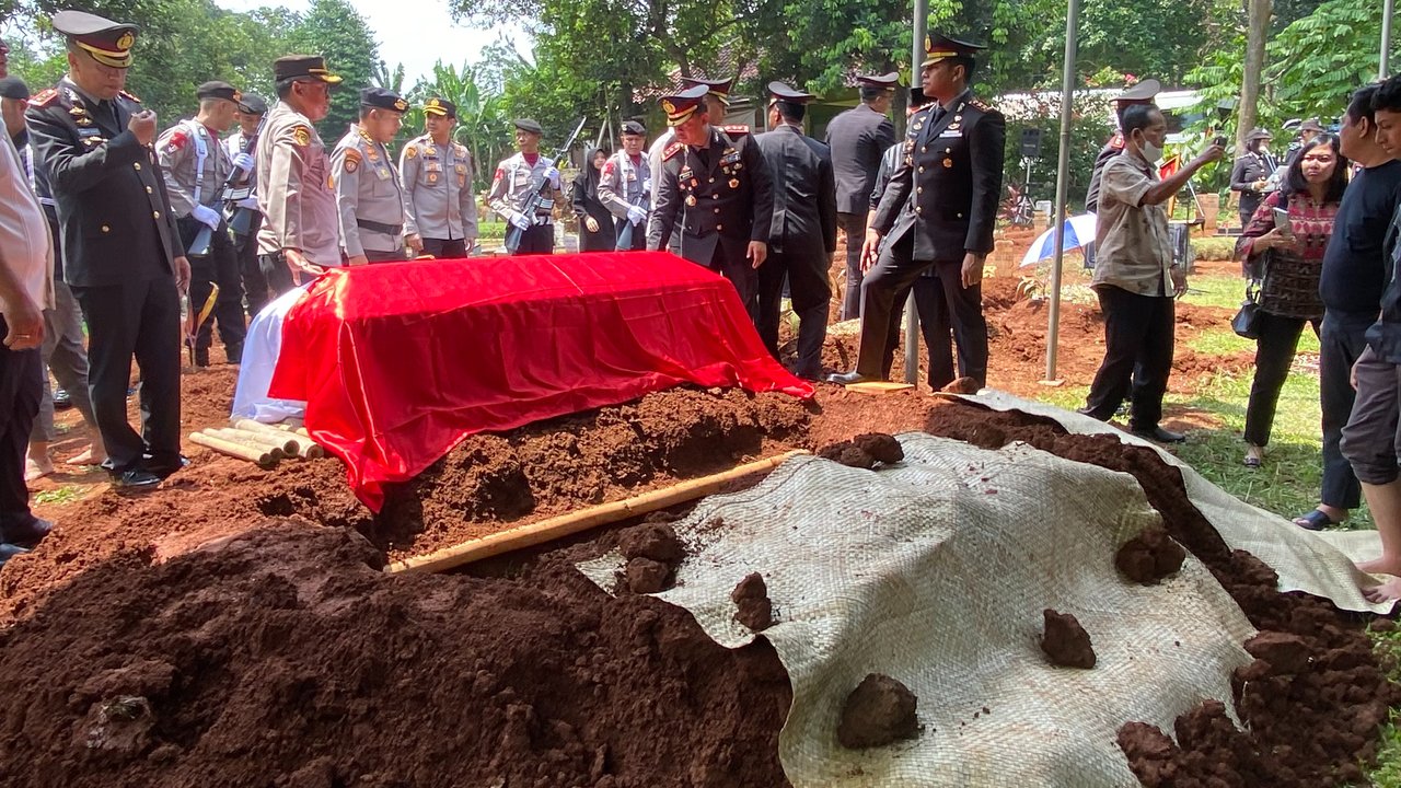 Pemakaman Kapolres Boyolali AKBP Muhammad Yoga