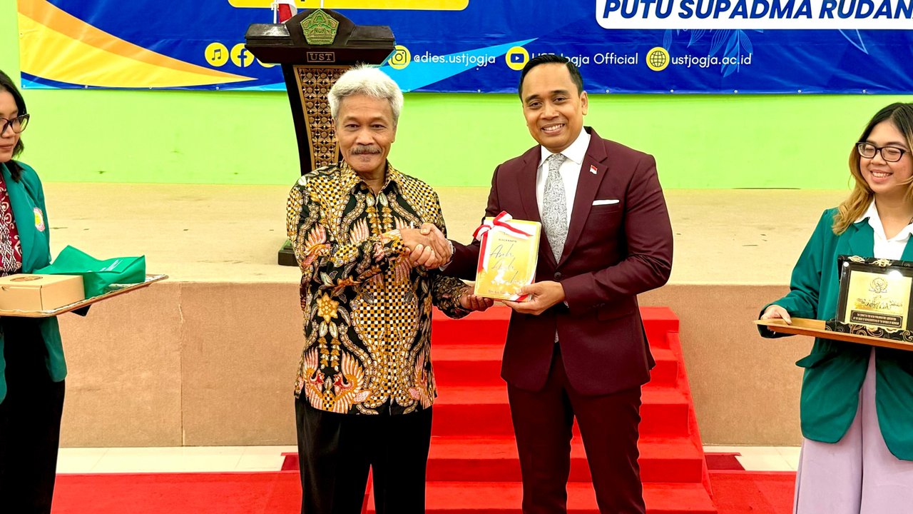 Ketua Umum Asosiasi Museum Indonesia (AMI) Putu Supadma Rudana
