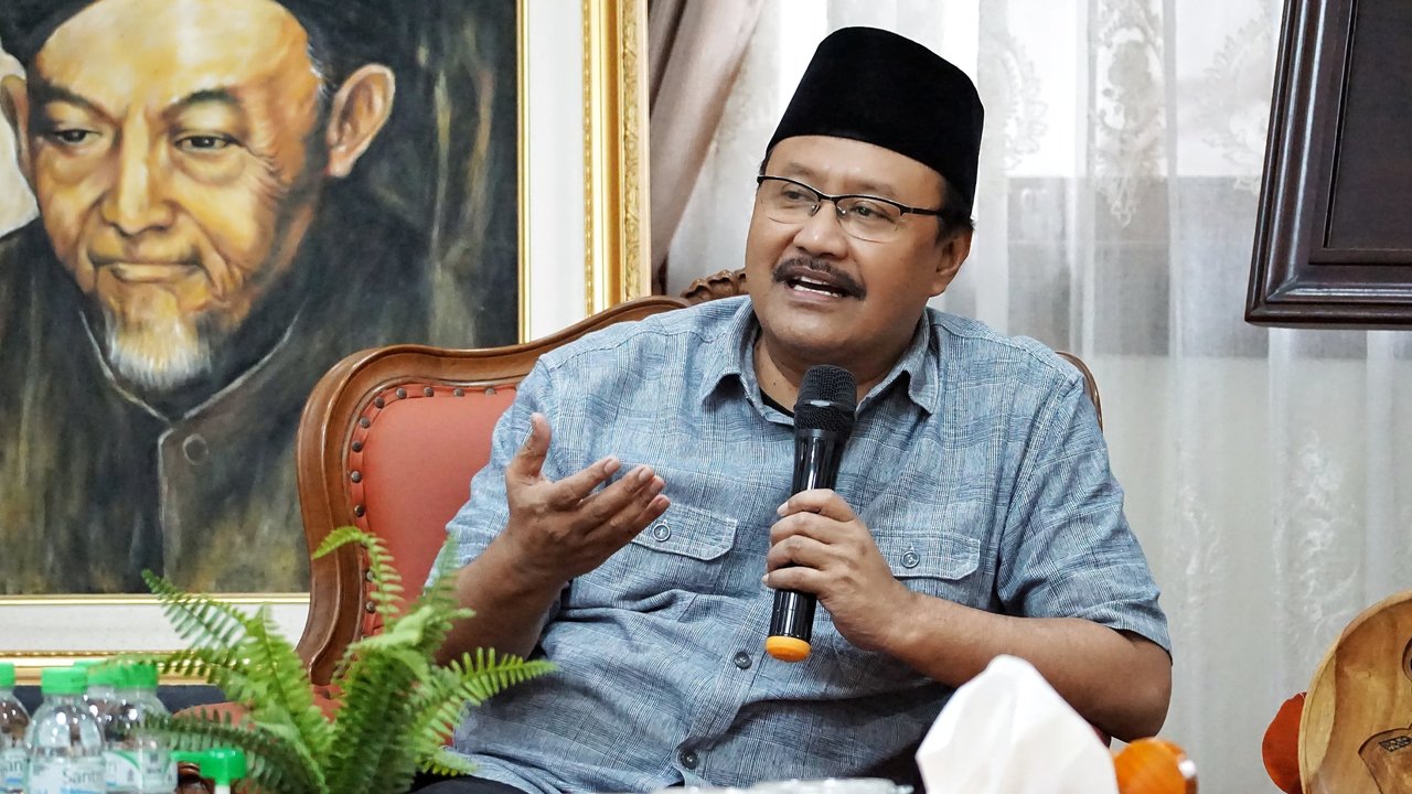 Menteri Sosial Saifullah Yusuf