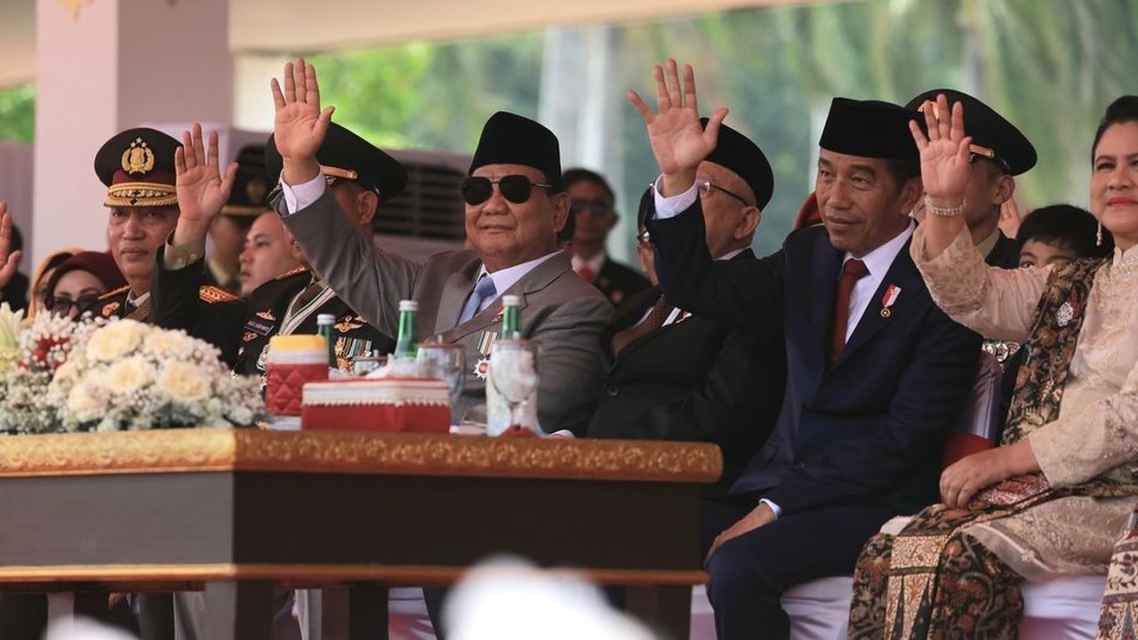 Presiden Jokowi dan Prabowo di HUT TNI