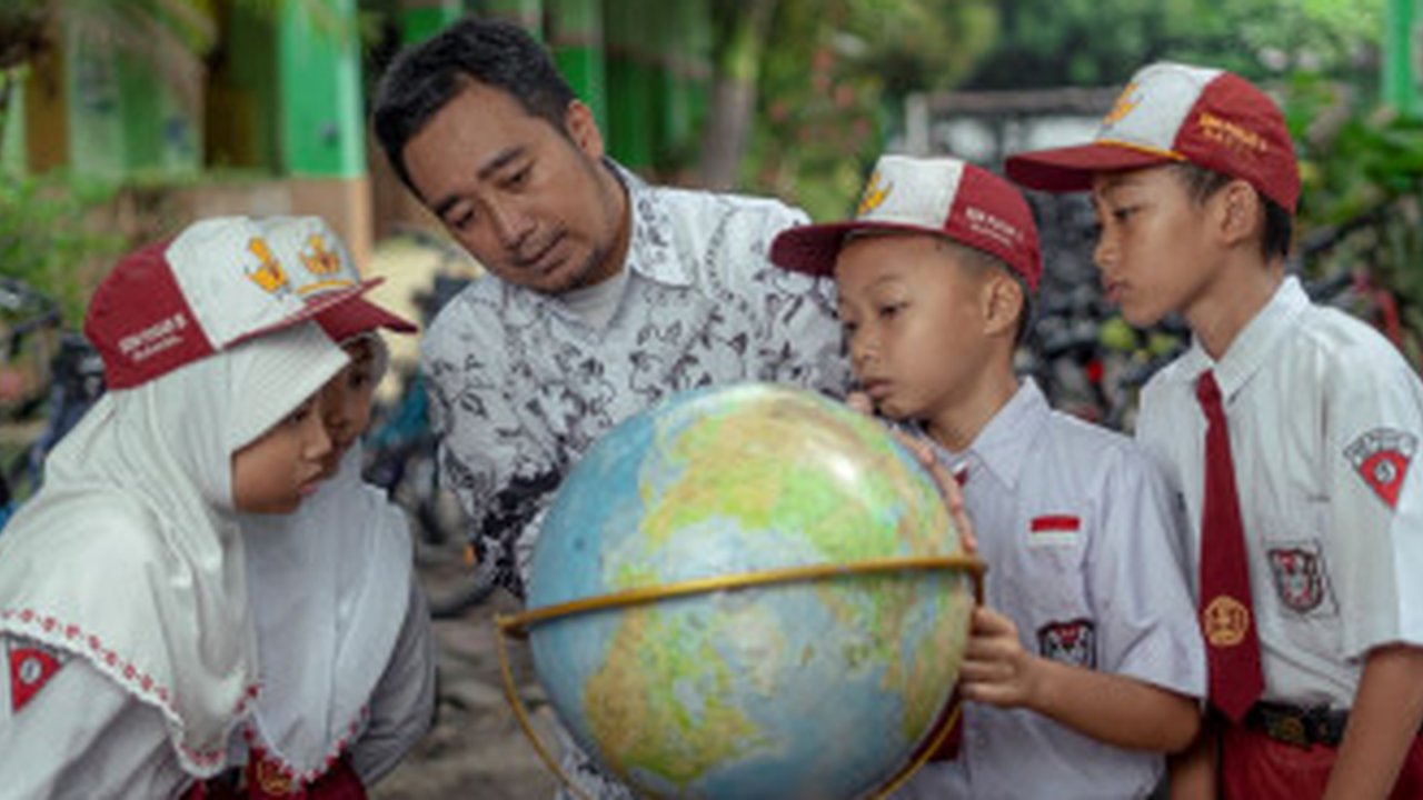 Ilustrasi anak sekolah
