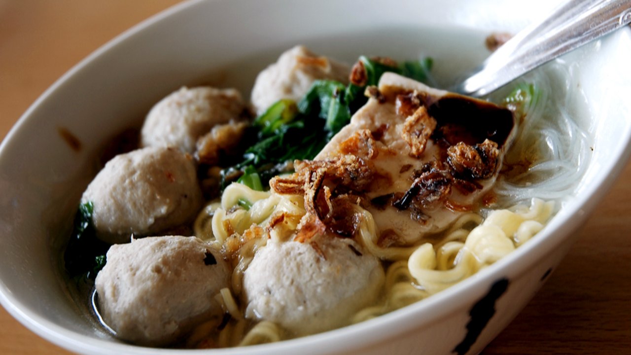 Kalori dan nutrisi semangkuk bakso, dan dampak konsumsi berlebihan