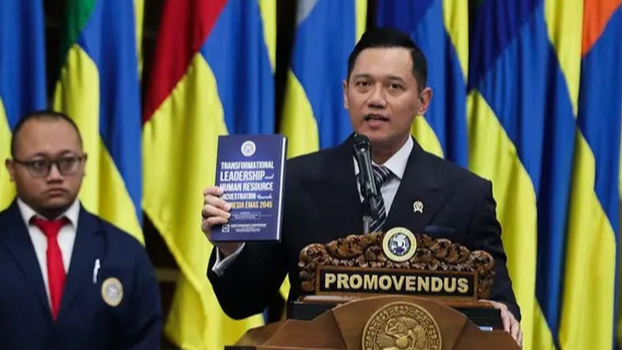 Agus Harimurti Yudhoyono  (AHY) Raih Gelar Doktor (Sumber: Instagram/annisayudhoyono)