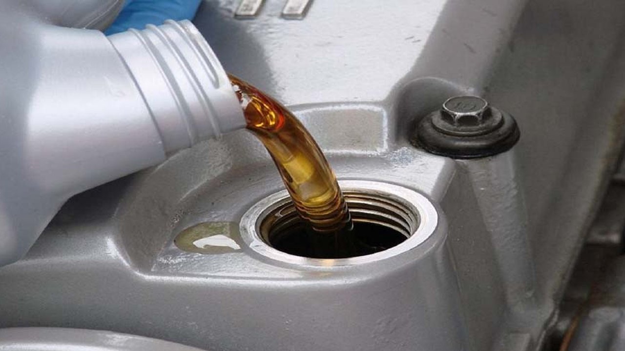 Waspada Motor Matic Kehabisan Oli! Kenali Ciri-Ciri dan Cara Mengatasinya Sebelum Mesin Rusak