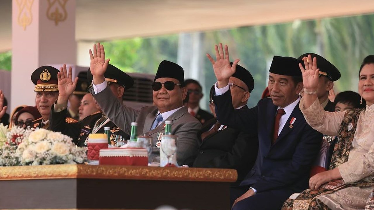 Presiden Joko Widodo atau Jokowi memimpin peringatan HUT ke-79 TNI di Monas, Jakarta, Sabtu (5/10/2024).