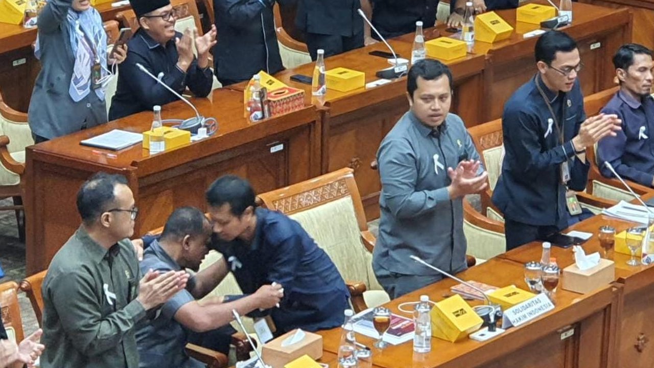 Solidaritas Hakim Indonesia Ngadu ke DPR