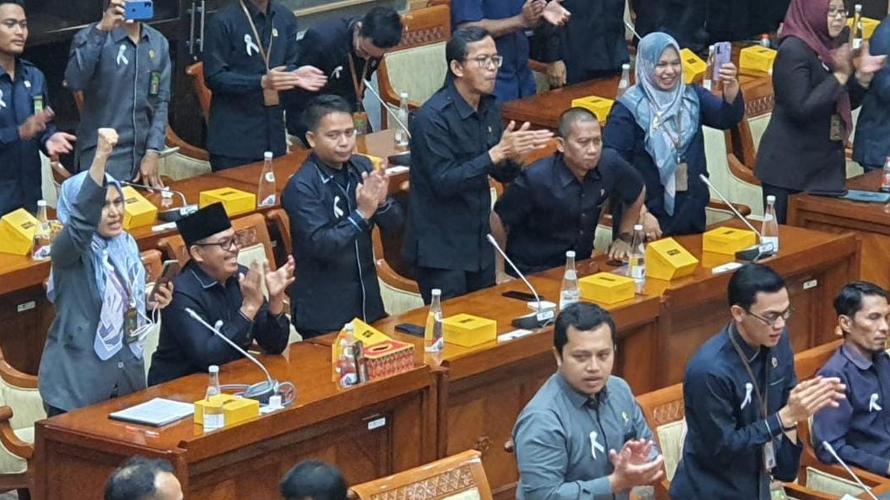 Solidaritas Hakim Indonesia Ngadu ke DPR