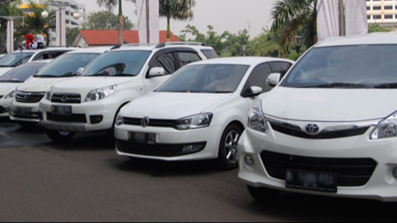 Menjaga Mobil Putih Tetap Bersih dan Terhindar dari Warna Kuning, Begini Tipsnya