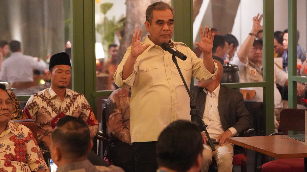 Sekjen Partai Gerindra Ahmad Muzani menghadiri buka bersama dengan jajaran pengurus Gerindra Jawa Barat dan dewan terpilih di Bandung, Kamis (28/3/2024). (Foto: Istimewa).