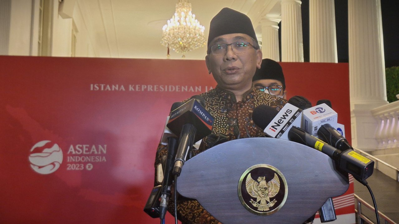 <p>Ketua Umum Pengurus Besar Nahdalatul Ulama (PBNU) Yahya Cholil Staquf atau Gus Yahya usai bertemu Presiden Joko Widodo Jokowi, di Kompleks Istana Kepresidenan, Jakarta. (Foto: Lizsa Egeham/Liputan6.com).</p>