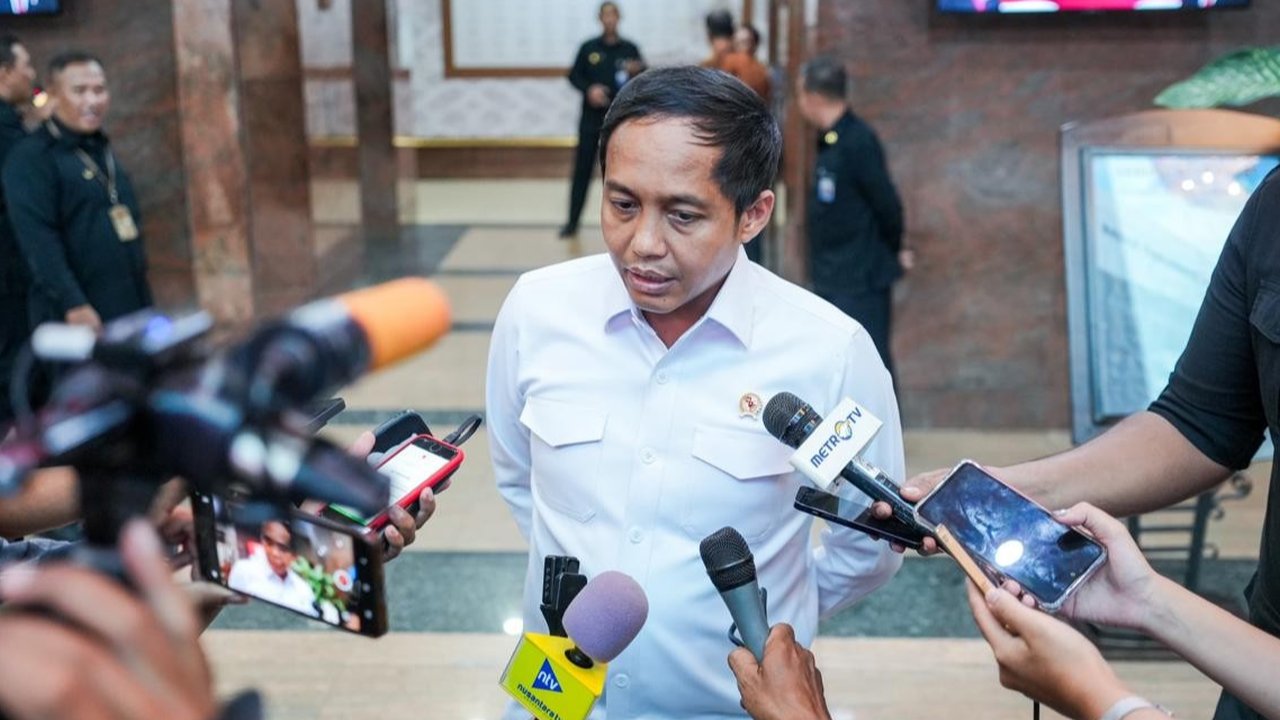 Raja Juli Antoni Usai Bertemu BPKP