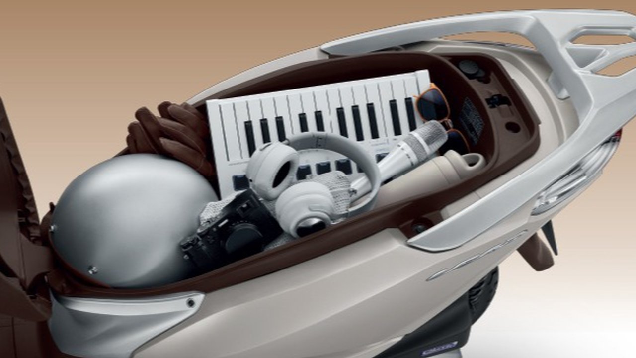 Honda Lead 125 2025 Resmi Dirilis, Kapasitas Bagasi Kalahkan PCX dan NMAX