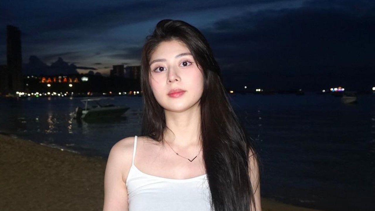 Potret Cantik Lydia Onic dengan Rambut Terurai, Brand Ambassador Tim Esport Asal Samarinda