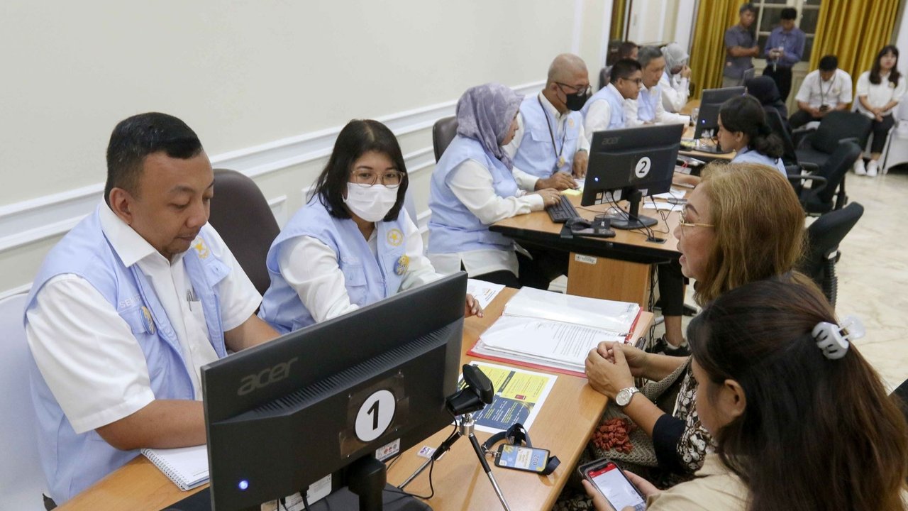 Gibran buka layanan aduan 'Lapor Mas Wapres'