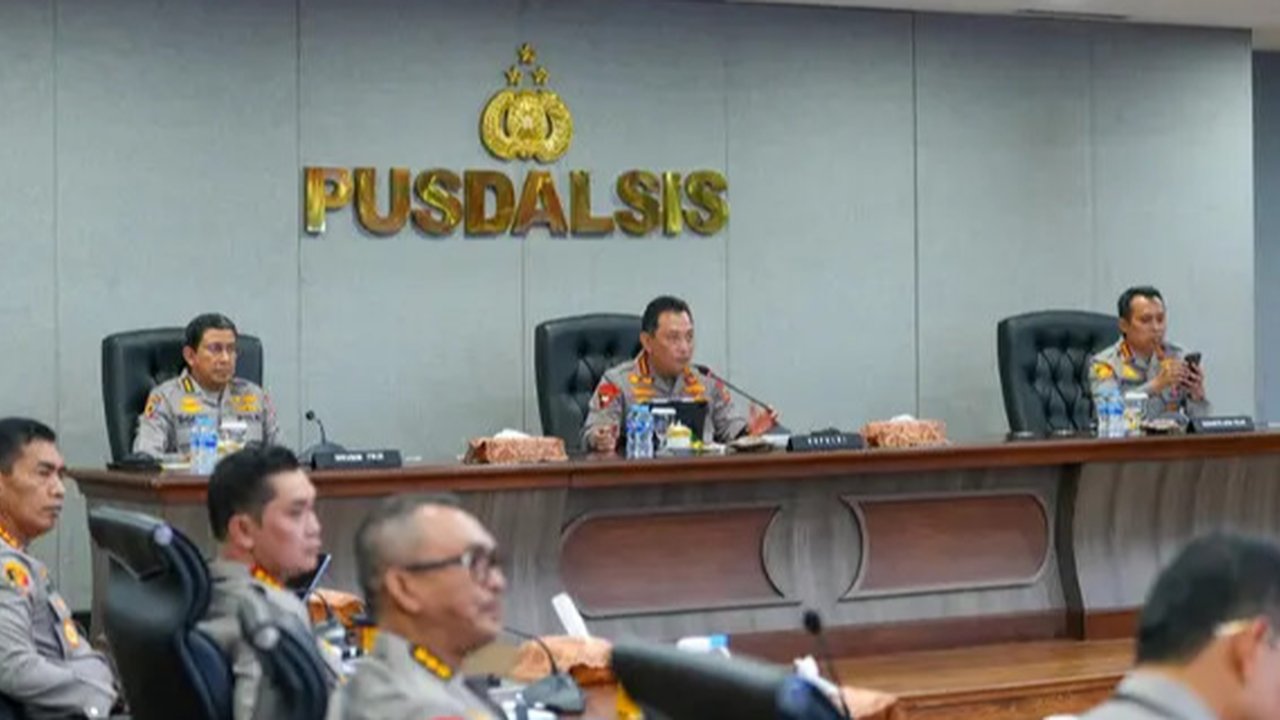 Kapolri Jenderal Listyo Sigit Prabowo memerintahkan seluruh jajaran kepolisian untuk menindaklanjuti misi Asta Cita Presiden Prabowo Subianto seperti judi online. (Nanda Perdana).