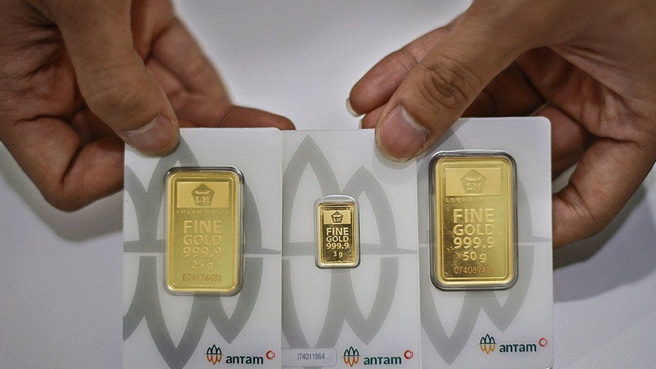 Harga emas Antam yang dipantau dari laman Logam Mulia, Rabu, mulai naik sebesar Rp4.000, setelah empat hari beruntun stagnan di angka Rp1.539.000 per gram. ...
