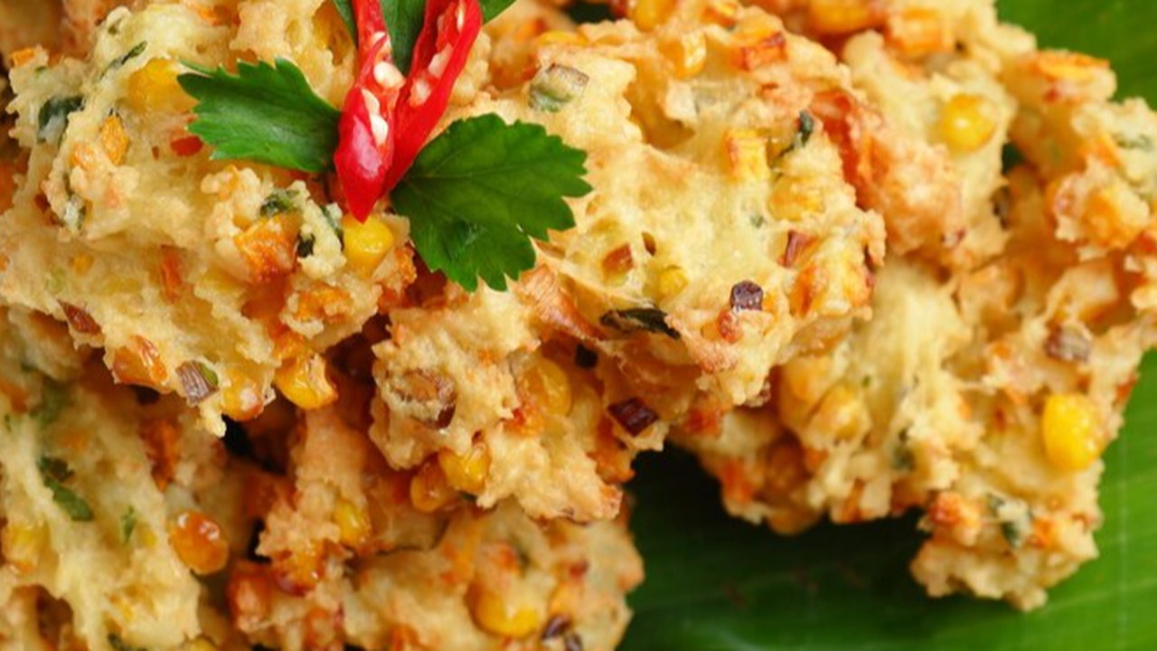 Ilustrasi bakwan jagung.