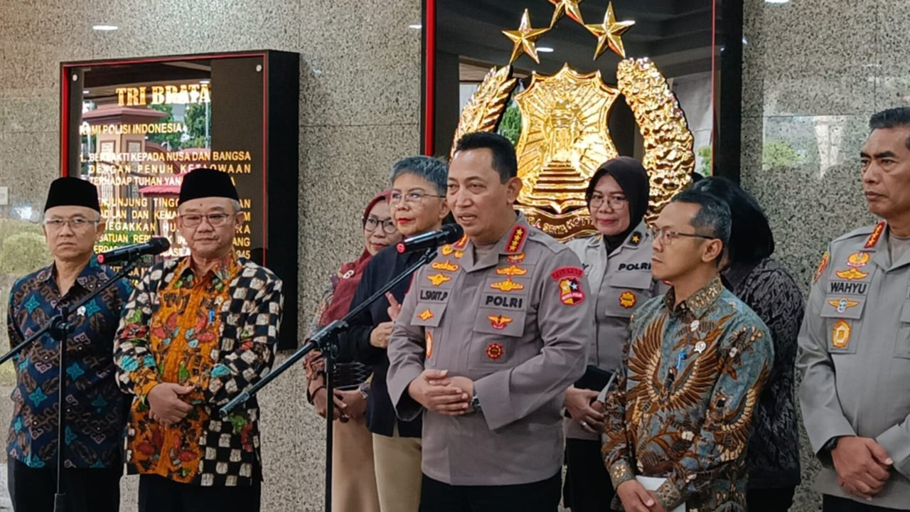 Kapolri Jenderal Listyo Sigit Prabowo dan Mendikdasmen Abdul Mu'ti