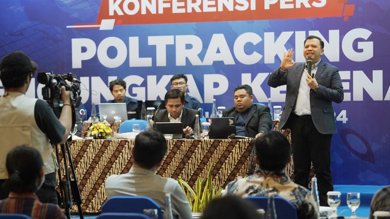 Direktur Eksekutif Poltracking Hanta Yuda